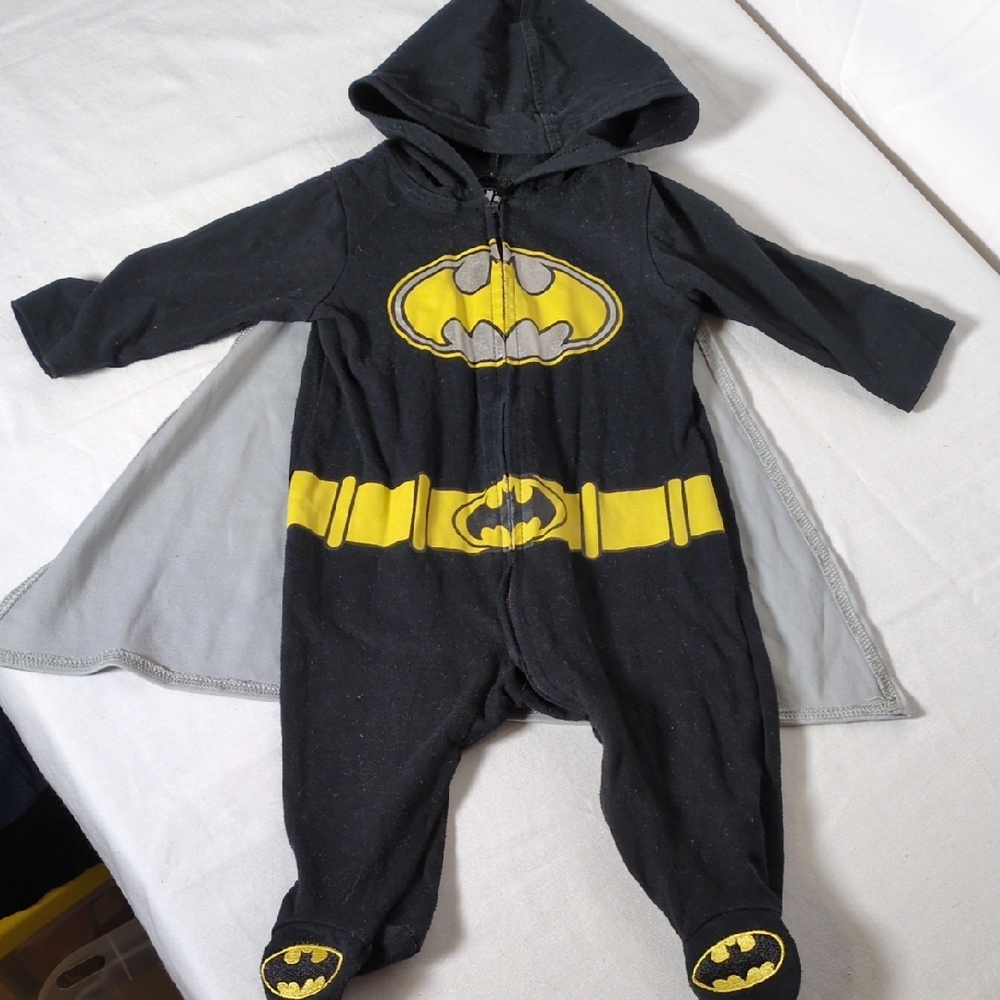 DC Comics Batman Infant Sleeper 3-6 months